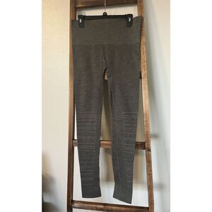 BLANQI Maternity Gray Ankle Leggings Size L